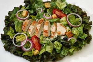 A few Strategies to Maintain When Eating At a Salad Bar